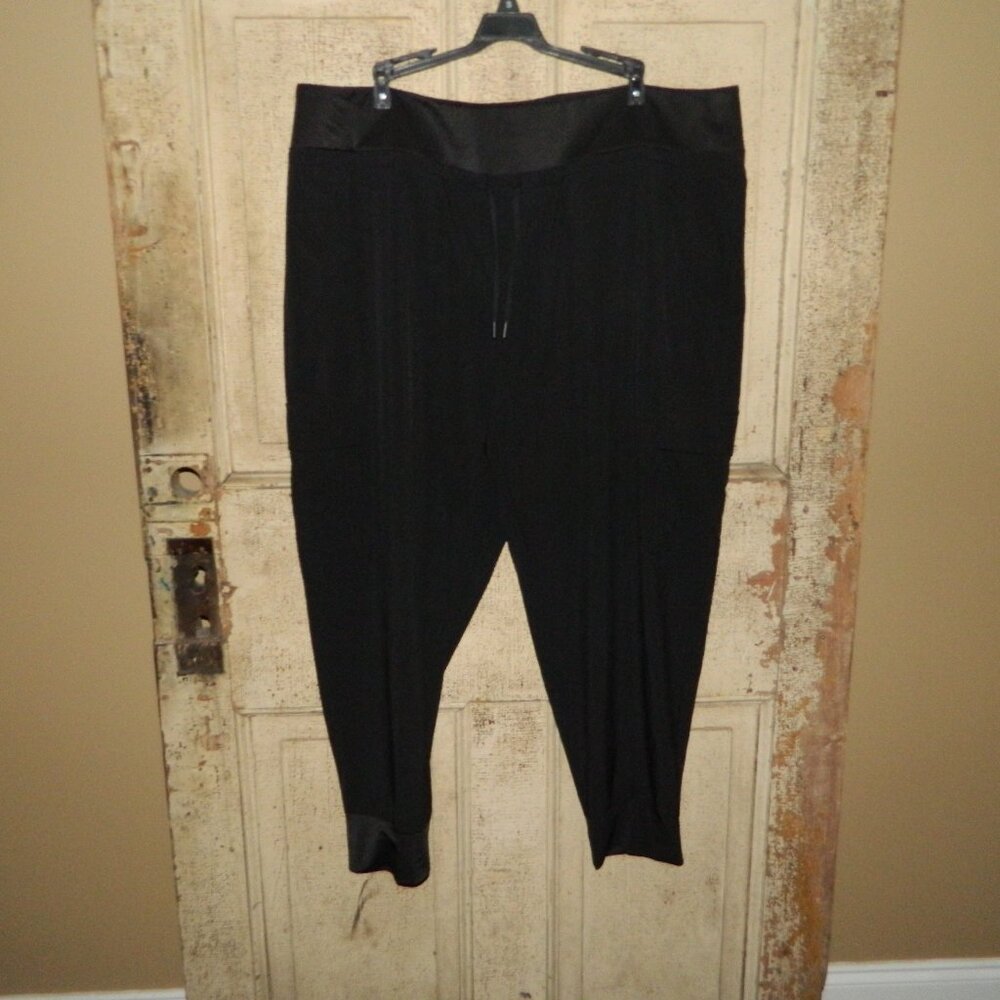 Athletic Works Cargo Style Jogger Pants Womens Size XXXL (22) (E-2)